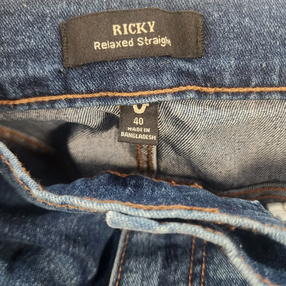 True Religion Ricky Relaxed Straight Jeans Med Wash Blue Size 40/32 700054 NWT
